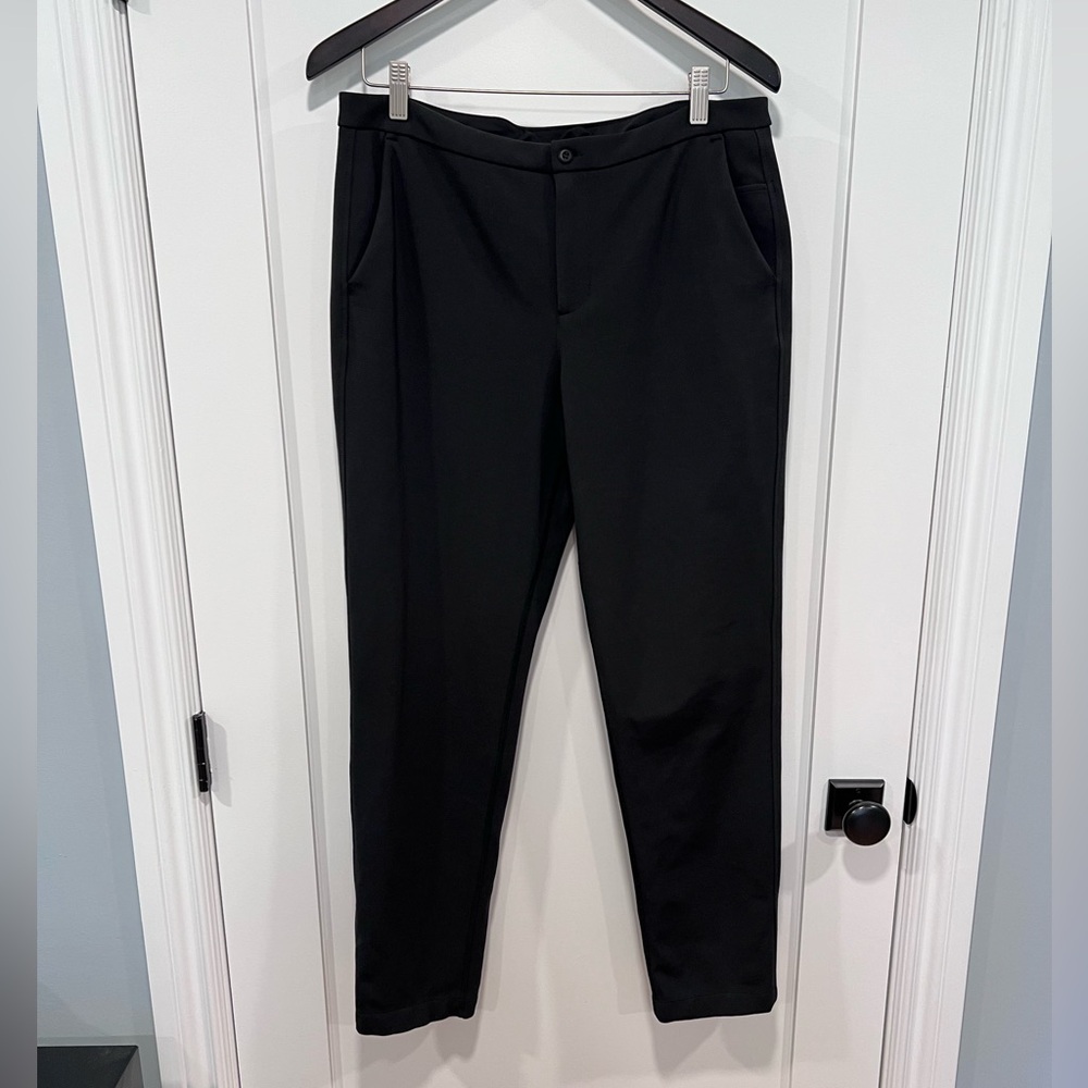Lululemon Athletica Classic Black Cropped Pants 10